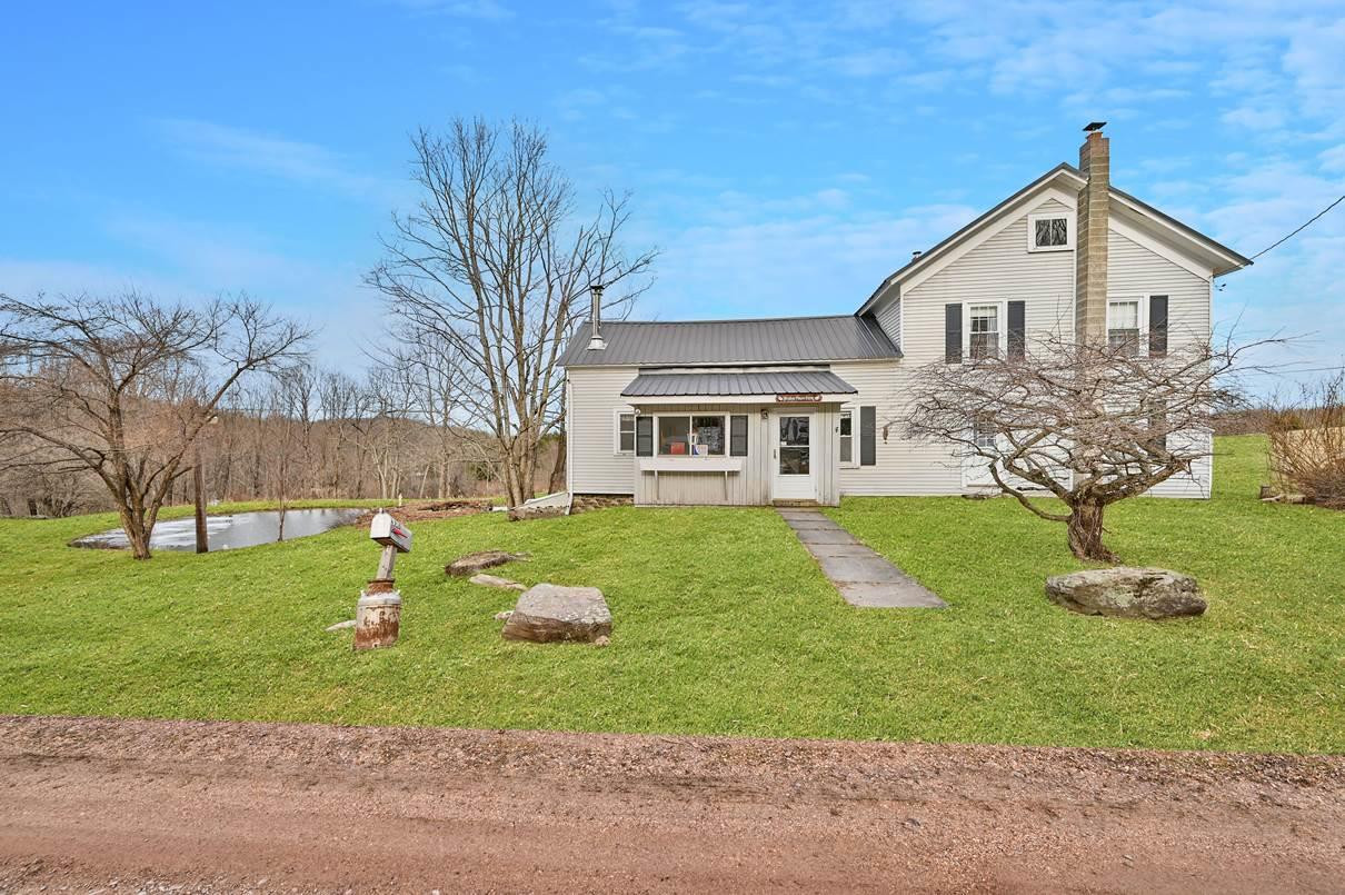 198 Daw Road Pleasant Mount, PA 18453 - Photo 4 of 61 Farmhouse
