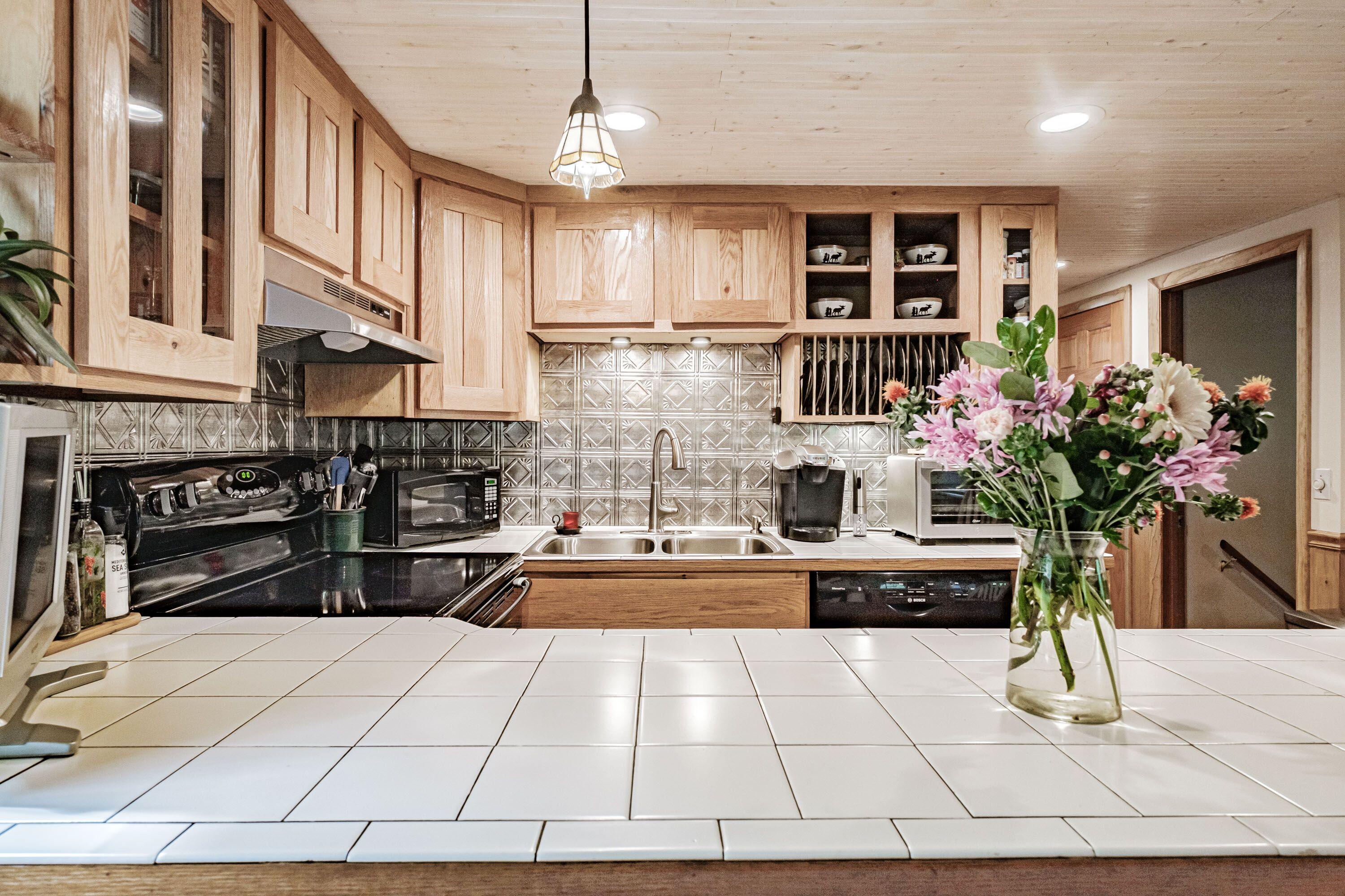 68 Old Portland Road North Waterboro, ME 04061 - Photo 8 of 41 Mike and Lisa 8