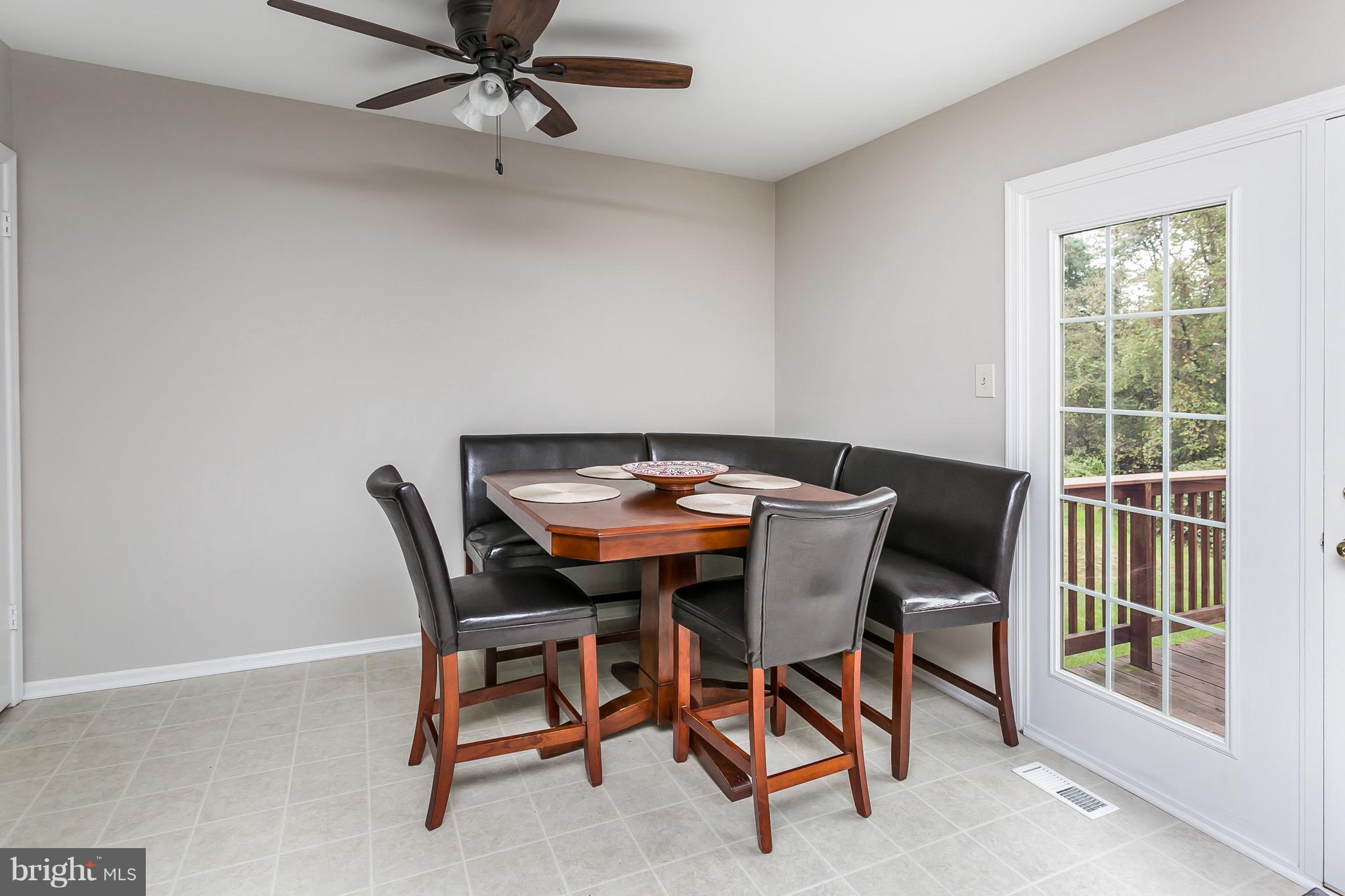 3944 Forest Valley Road Baltimore, MD 21234 - Photo 14 of 43 Breakfast area