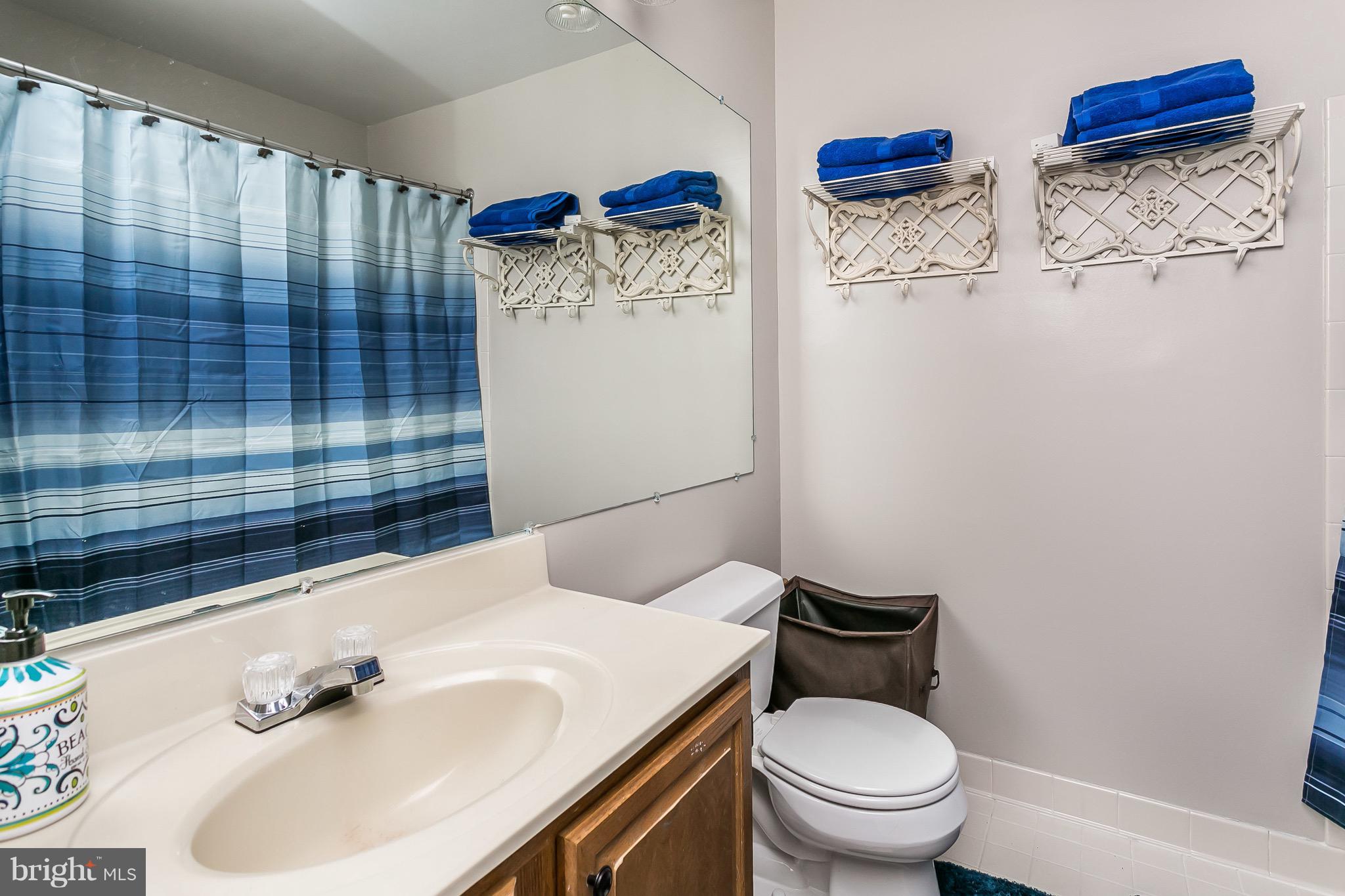 3944 Forest Valley Road Baltimore, MD 21234 - Photo 28 of 43 Bath 2