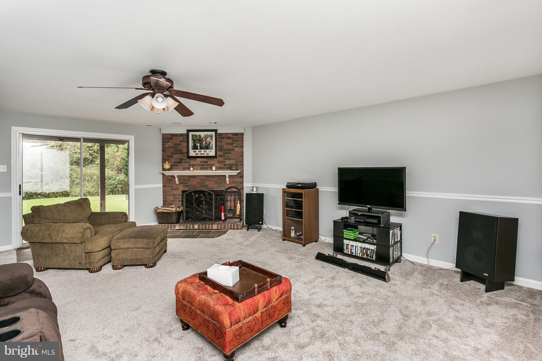 3944 Forest Valley Road Baltimore, MD 21234 - Photo 31 of 43 Lower level with Game area