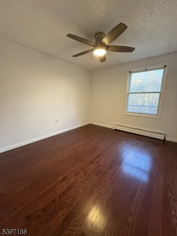 $479,000 | 8 Possaghi Road, Newton, NJ 07860