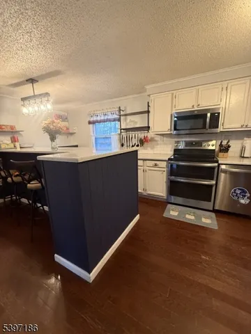 $479,000 | 8 Possaghi Road, Newton, NJ 07860