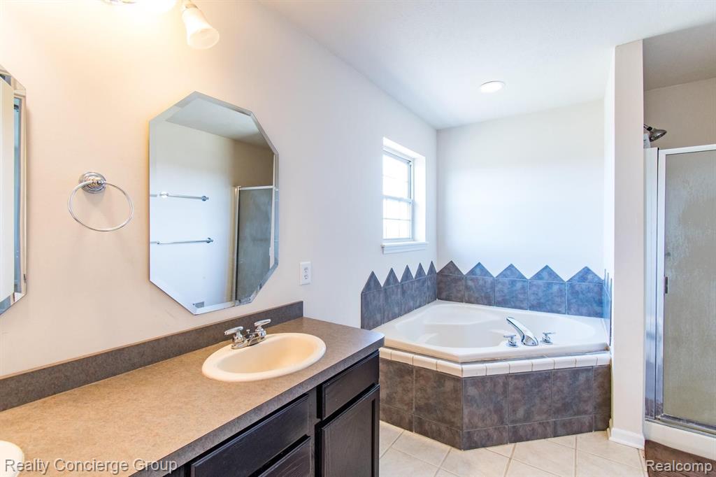 601 North Kane Road Webberville, MI 48892 - Photo 21 of 36
