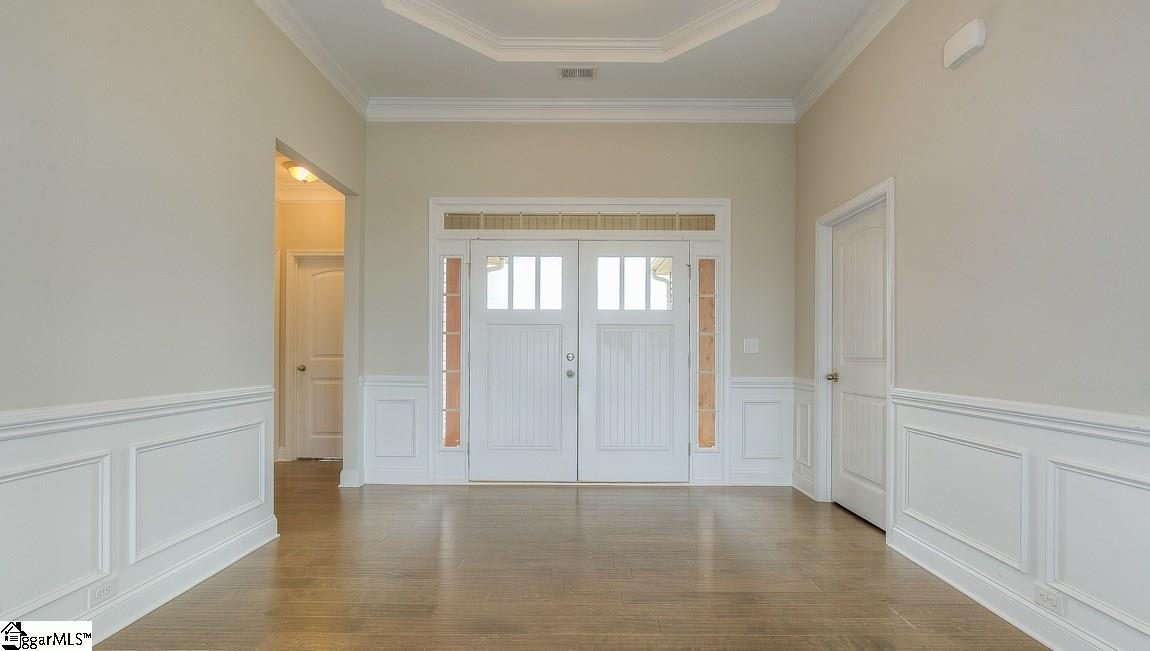 398 Bucklebury Road Greer, SC 29651 - Photo 2 of 36 Gallery Image 2