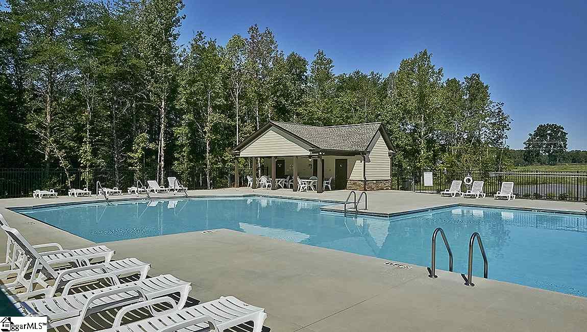 398 Bucklebury Road Greer, SC 29651 - Photo 31 of 36 Gallery Image 31