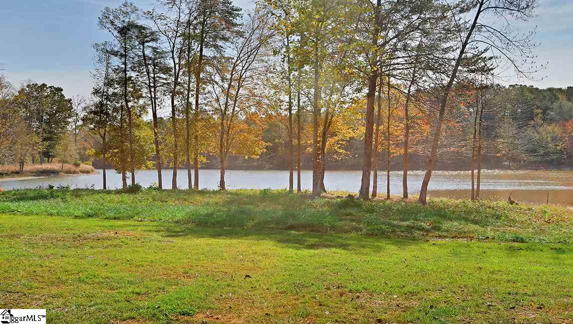 398 Bucklebury Road Greer, SC 29651 - Photo 33 of 36 Gallery Image 33