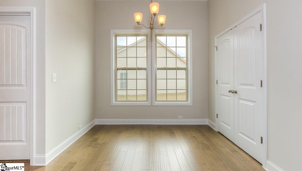 398 Bucklebury Road Greer, SC 29651 - Photo 9 of 36 Gallery Image 9