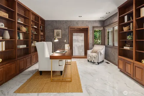 $5,895,000 | 5412 96th Avenue Southeast, Mercer Island, WA 98040