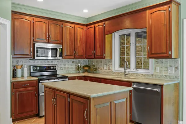 $775,000 | 260 Anatole Lane Northwest, Cleveland, TN 37312