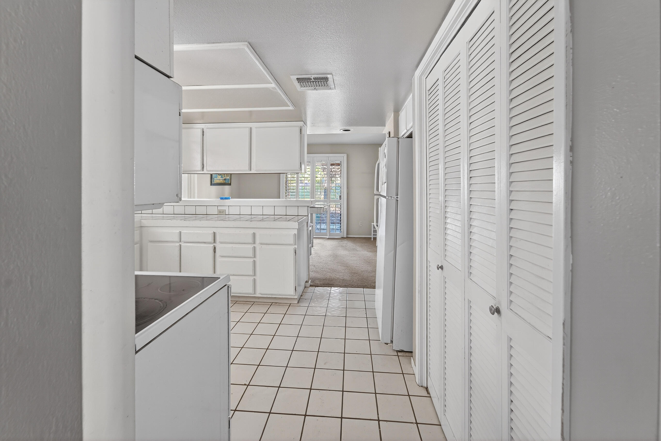 12110 Backdrop Court Bakersfield, CA 93306 - Photo 19 of 39
