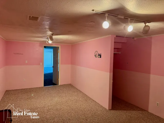 $415,000 | 1049 Cardiff, Casper, WY 82609