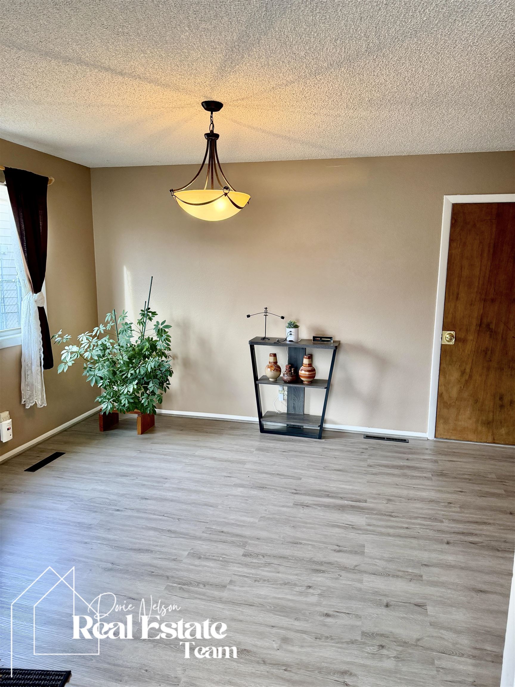 1049 Cardiff Casper, WY 82609 - Photo 6 of 32