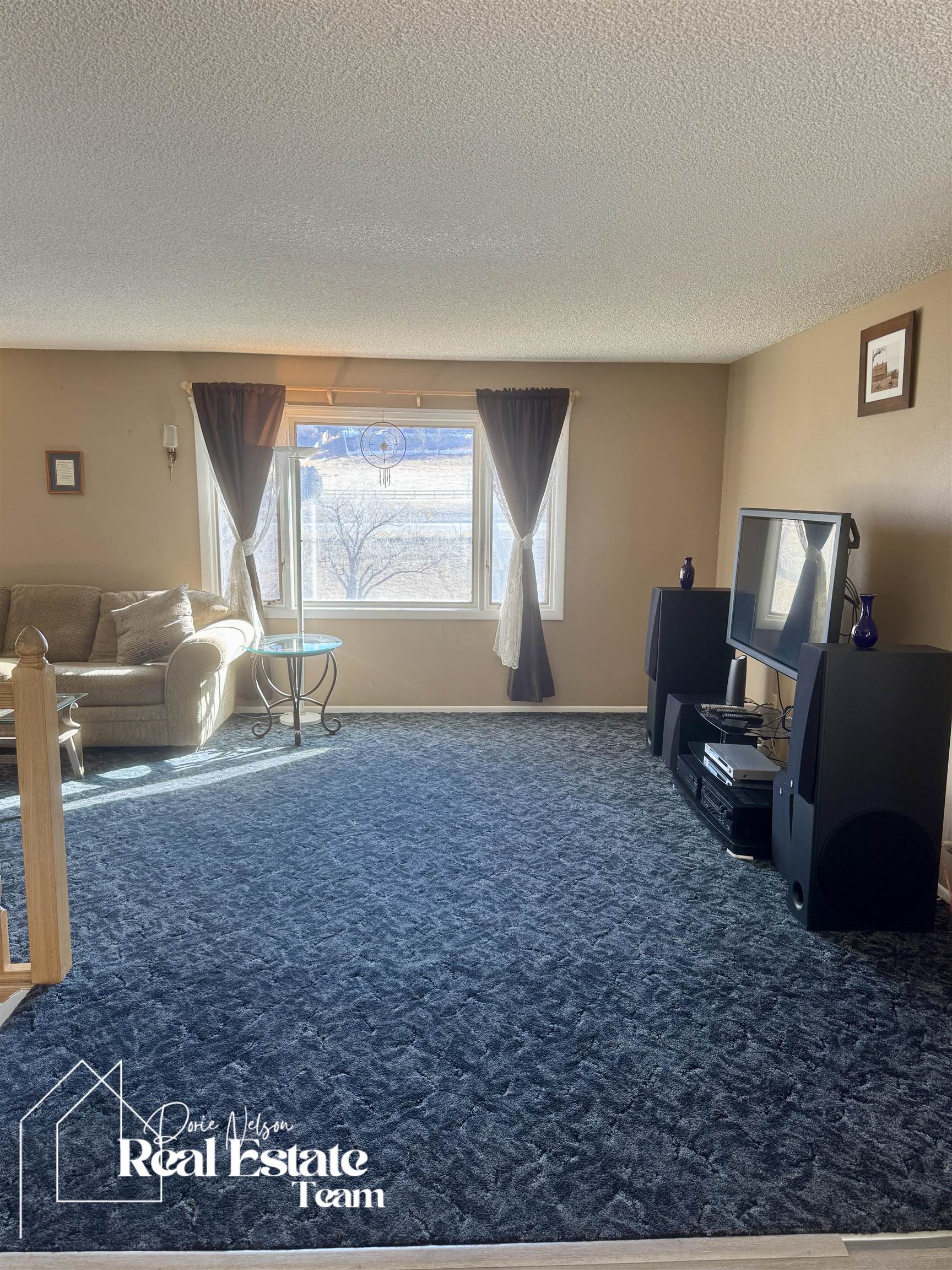 1049 Cardiff Casper, WY 82609 - Photo 7 of 32