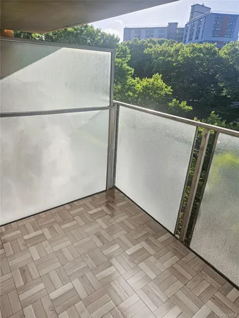 $309,000 | 240 Cozine Avenue, Unit 5B | East New York