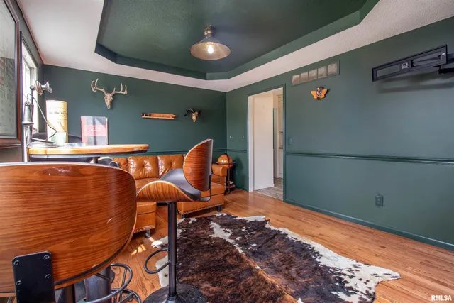 $3,200 | 1050 West Price Street, Eldridge, IA 52748