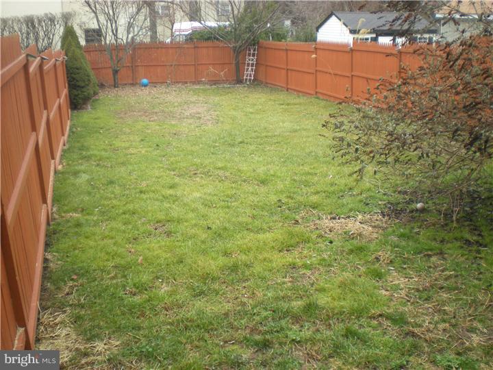 358 Powell Road Springfield, PA 19064 - Photo 14 of 17 View in Back