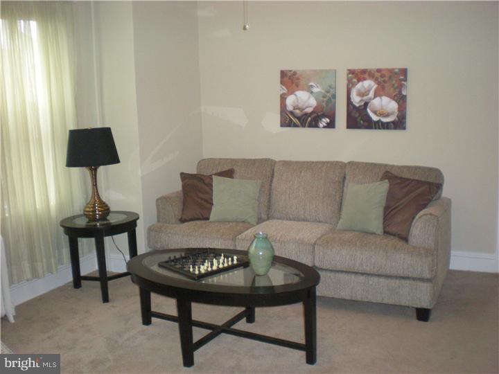 358 Powell Road Springfield, PA 19064 - Photo 4 of 17 Living Room