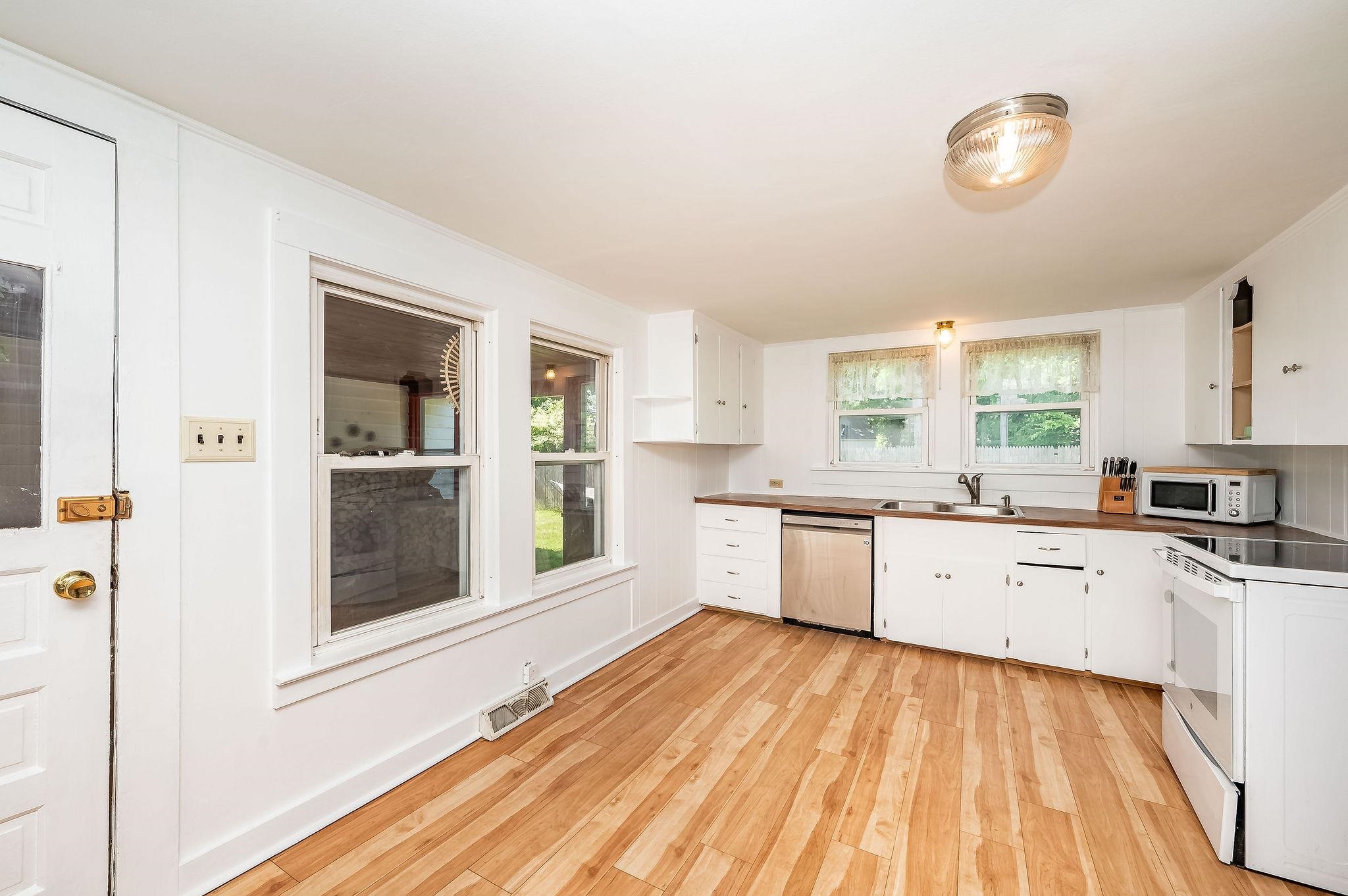140 Milton Road Rochester, NH 03868 - Photo 7 of 34