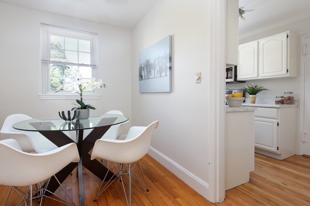 7 Lanark Road, Unit 3 Brookline, MA 02445 - Photo 4 of 8