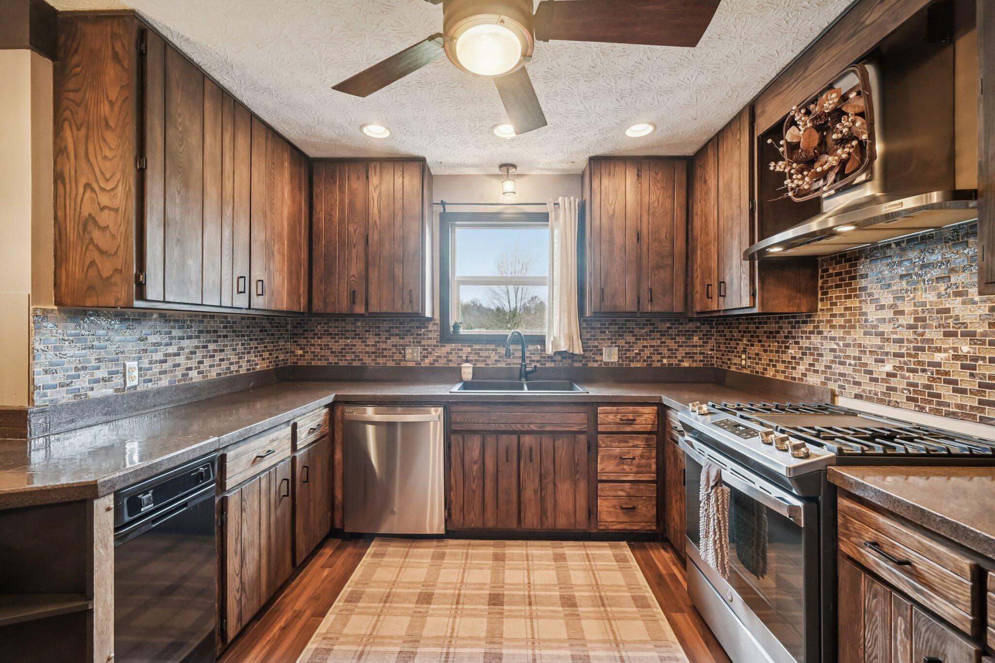 7589 Lancaster Road Hebron, OH 43025 - Photo 26 of 95 25-web-or-mls-7589 Lancaster Rd, Hebron-