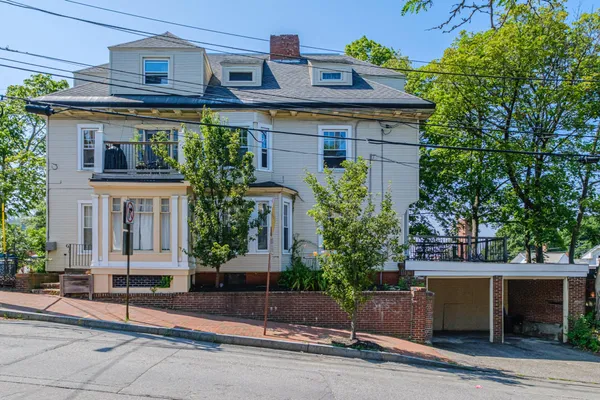 $749,900 | 3 Crescent Street, Portland, ME 04102