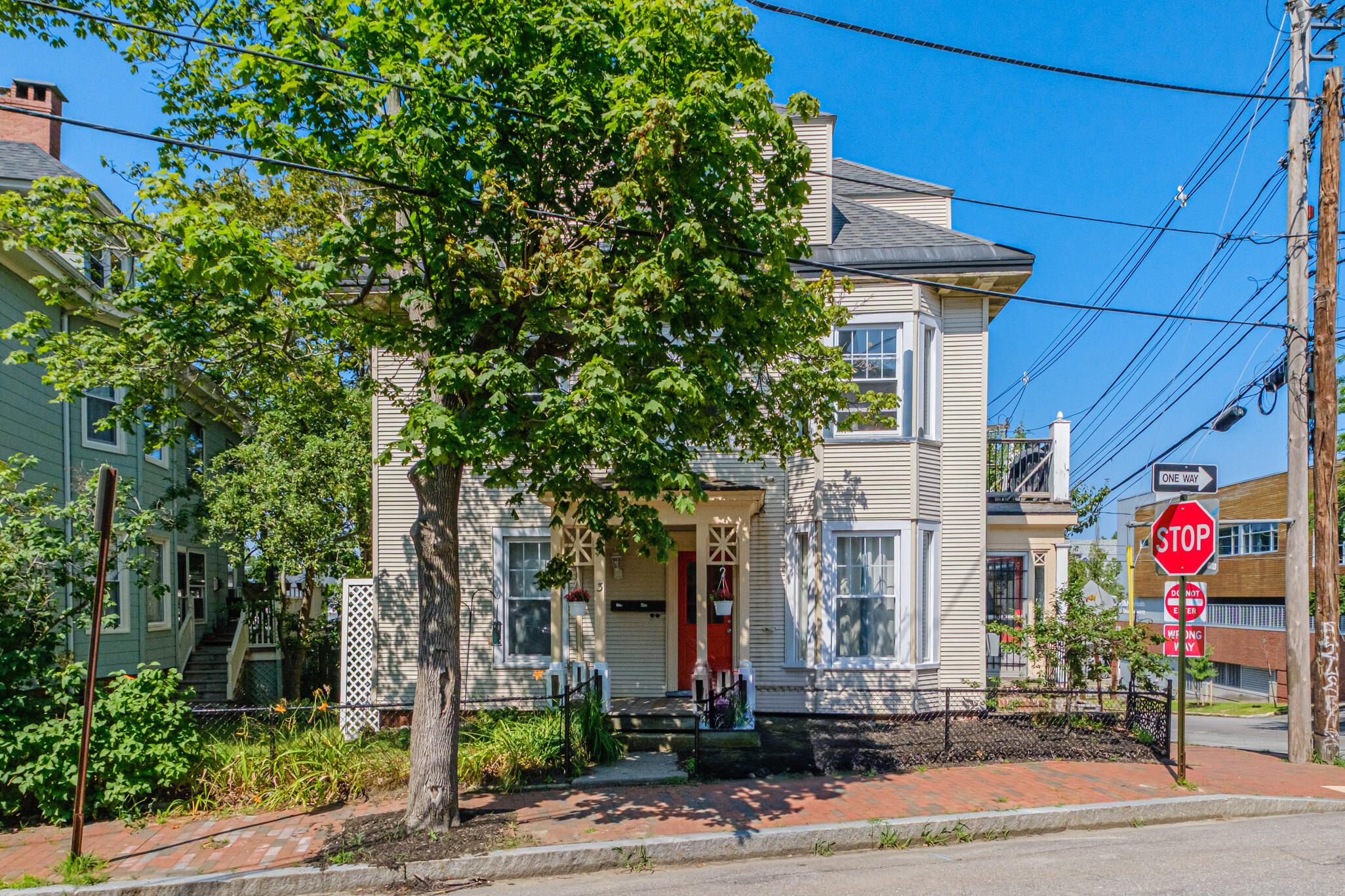 3 Crescent Street Portland, ME 04102 - Photo 2 of 20 3 Crescent St, Portland