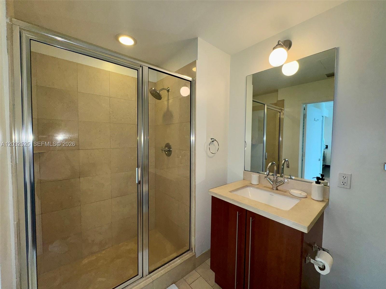79 Southwest 12th Street, Unit 1502 Miami, FL 33130 - Photo 17 of 32