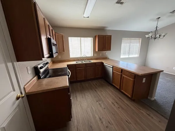 $1,695 | 43269 West Arizona Avenue, Maricopa, AZ 85138