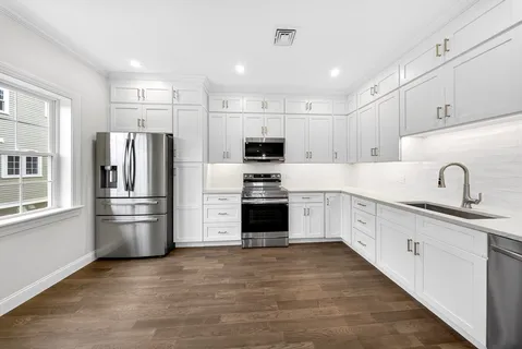 $875,000 | 2 Proprietors Drive, Unit 25, Marshfield, MA 02050