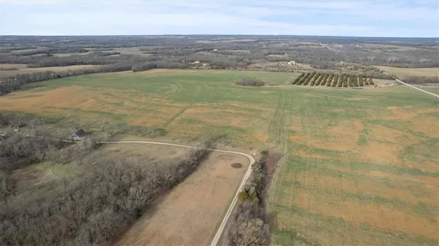 $998,400 | North 600th And County Line Road, Edgerton, KS 66021