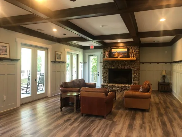 $249,900 | 833-old Greenville Hwy 833-old Greenville Highway, Unit 422, Clemson, SC 29631