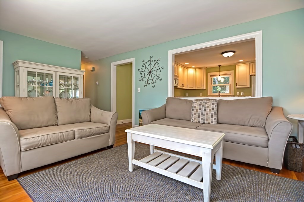 9 Priscilla Road Medway, MA 02053 - Photo 11 of 34 Gallery Image 11