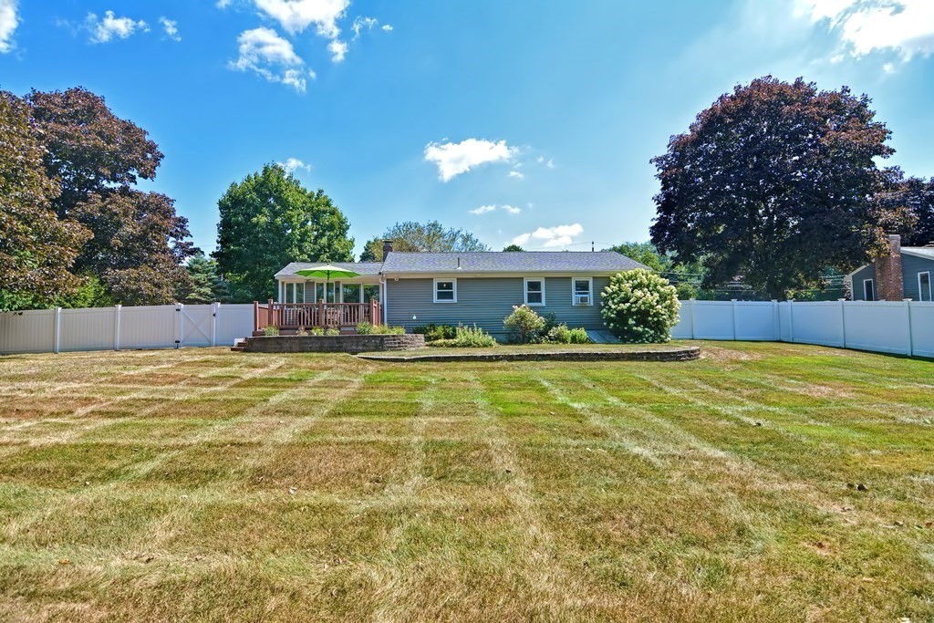 9 Priscilla Road Medway, MA 02053 - Photo 4 of 34 Gallery Image 4