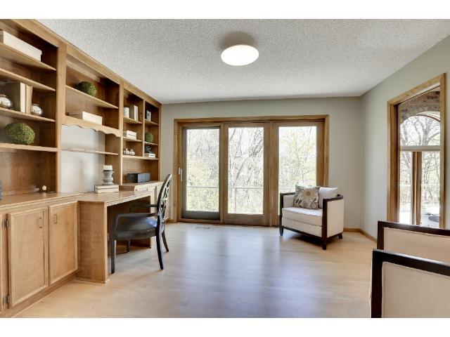 2611 Crescent Ridge Road Minnetonka, MN 55305 - Photo 11 of 18 Gallery Image 11