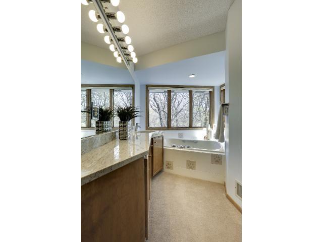 2611 Crescent Ridge Road Minnetonka, MN 55305 - Photo 14 of 18 Gallery Image 14