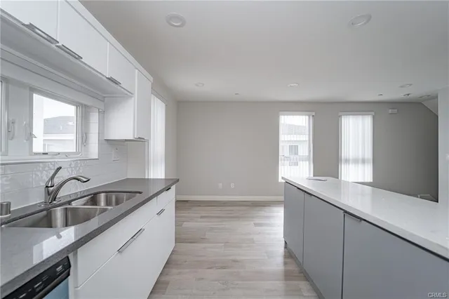 $3,499 | 6926 Morella Avenue, Unit 2, North Hollywood, CA 91605