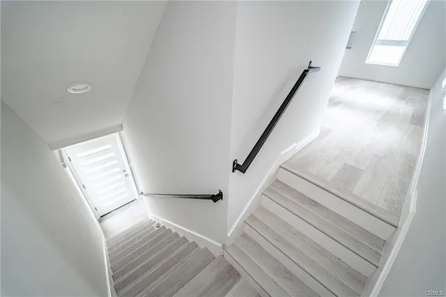 $3,499 | 6926 Morella Avenue, Unit 2, North Hollywood, CA 91605