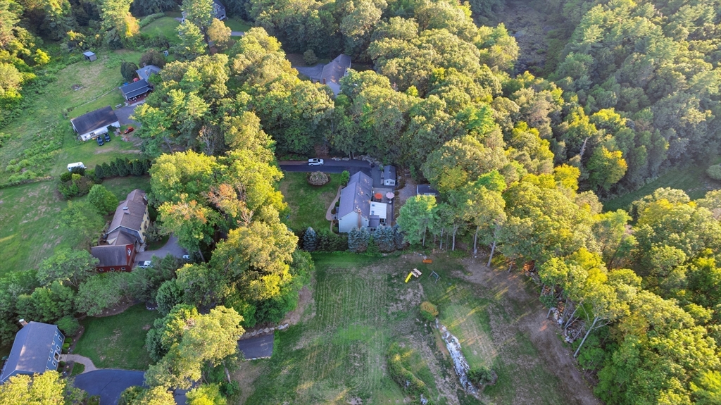 101 McGilpin Road Sturbridge, MA 01566 - Photo 9 of 41 Gallery Image 9