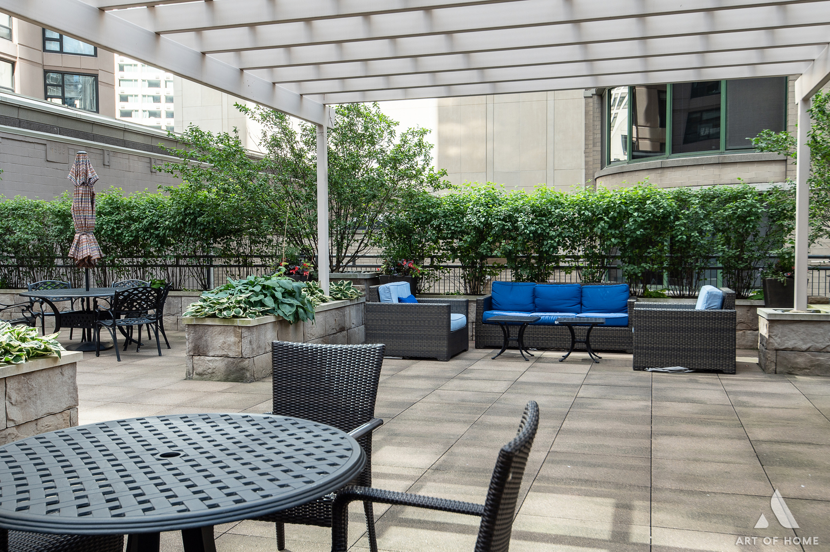 400 East Ohio Street, Unit 2302 Chicago, IL 60611 - Photo 32 of 38 a view of backyard with outdoor seating a patio and plants