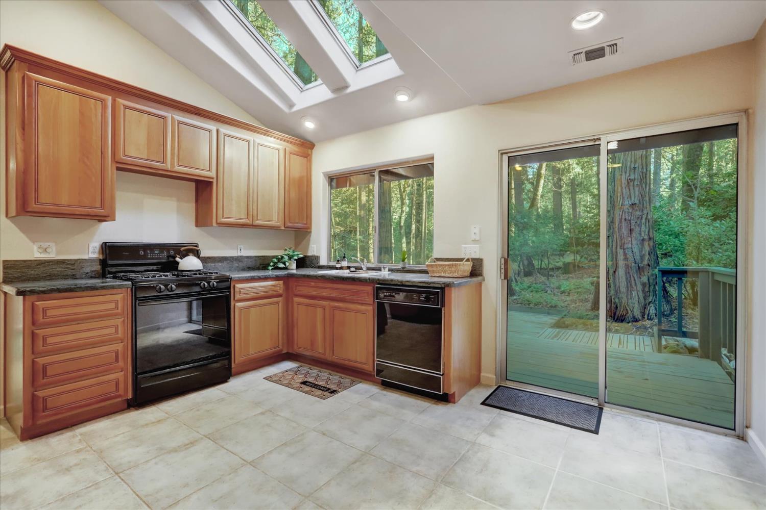 12593 Red Dog Road Nevada City, CA 95959 - Photo 13 of 55