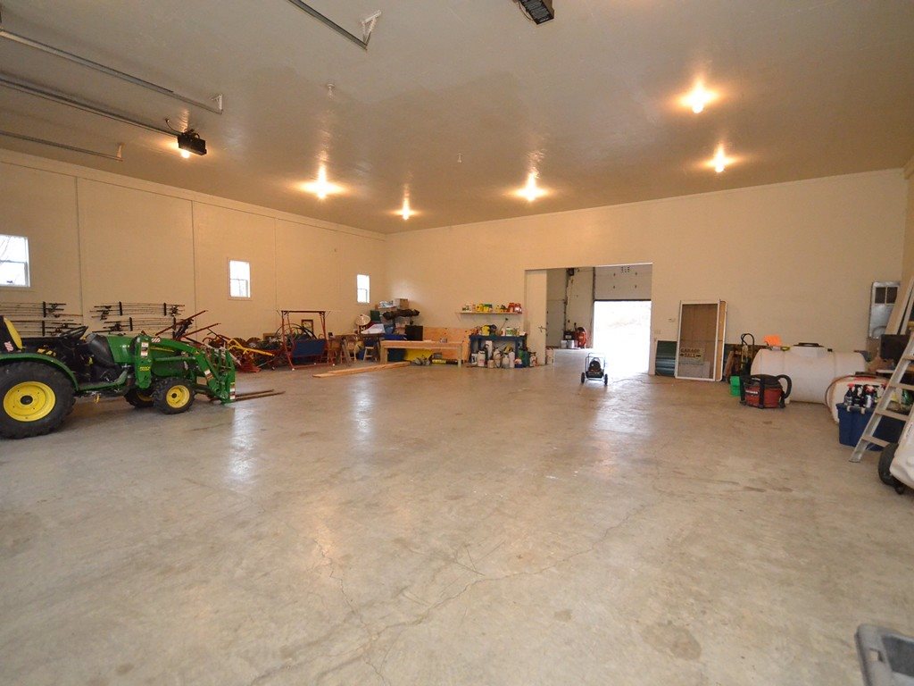 2950 South Hickory Road Bloomfield, IN 47424 - Photo 27 of 32