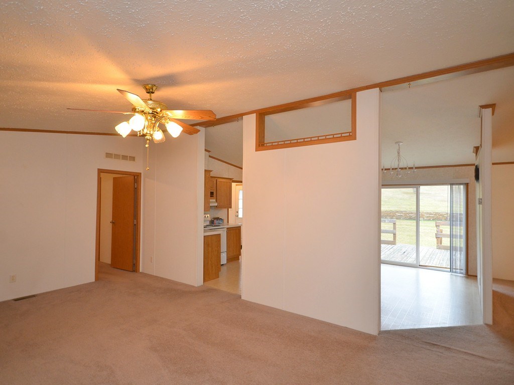 2950 South Hickory Road Bloomfield, IN 47424 - Photo 28 of 32