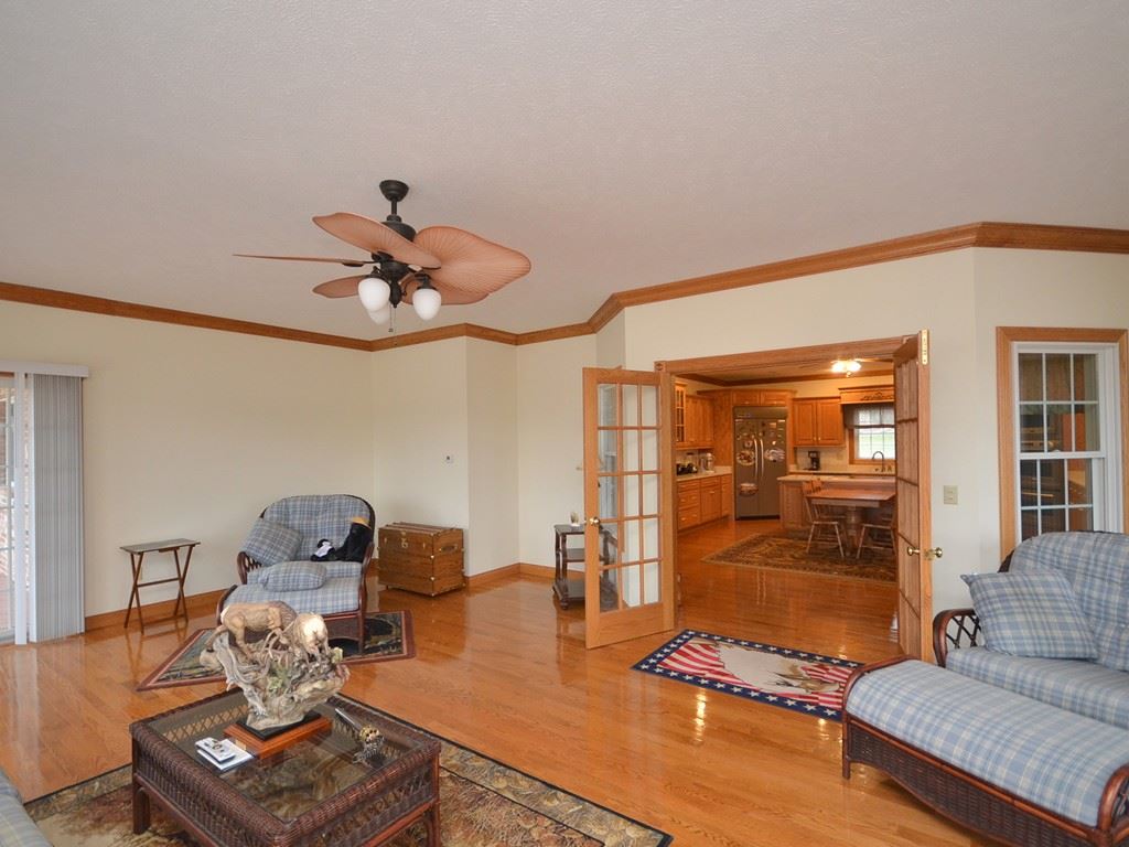 2950 South Hickory Road Bloomfield, IN 47424 - Photo 10 of 32