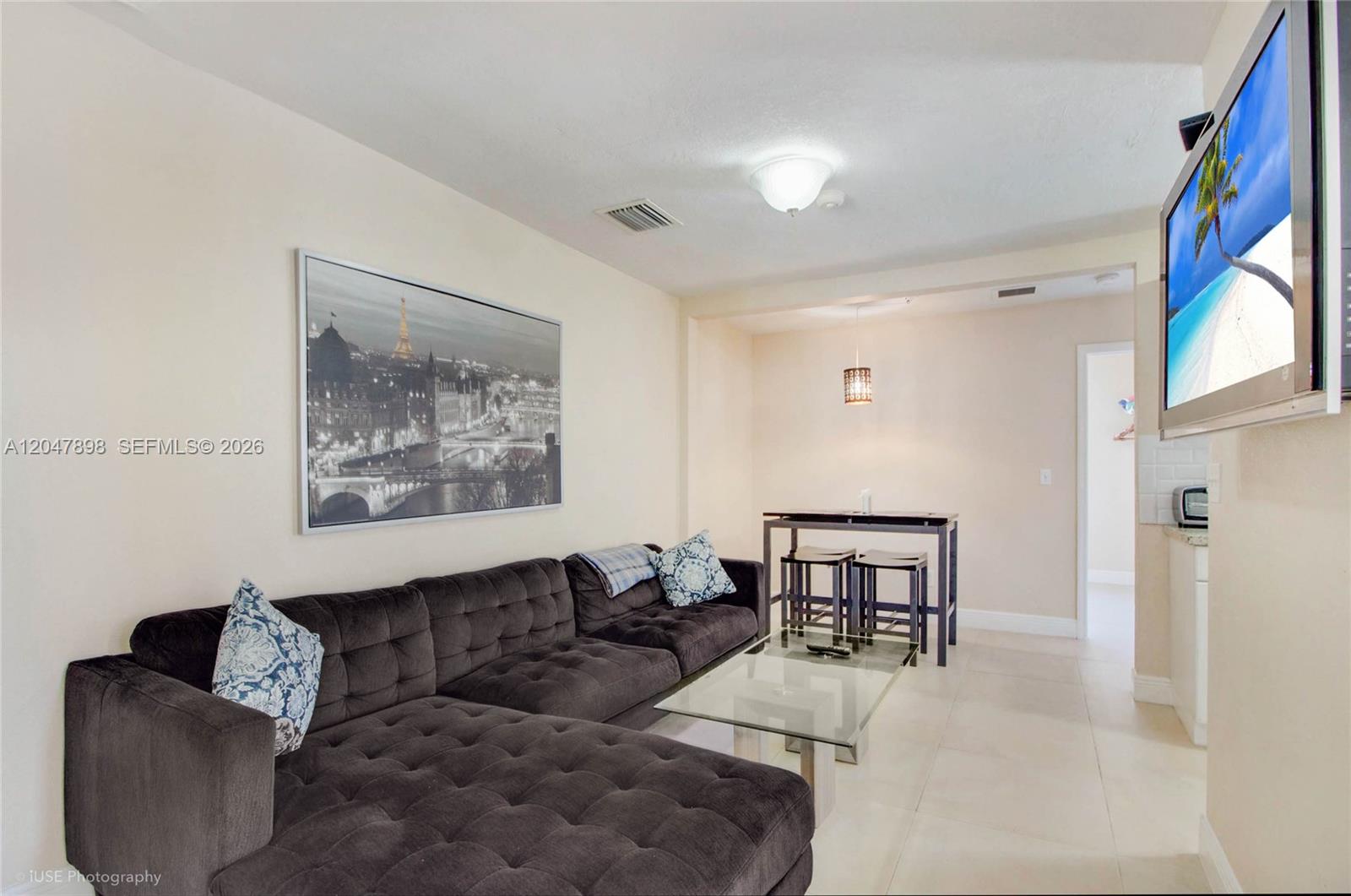 518 Southwest 7th Avenue, Unit 520 Miami, FL 33130 - Photo 9 of 12