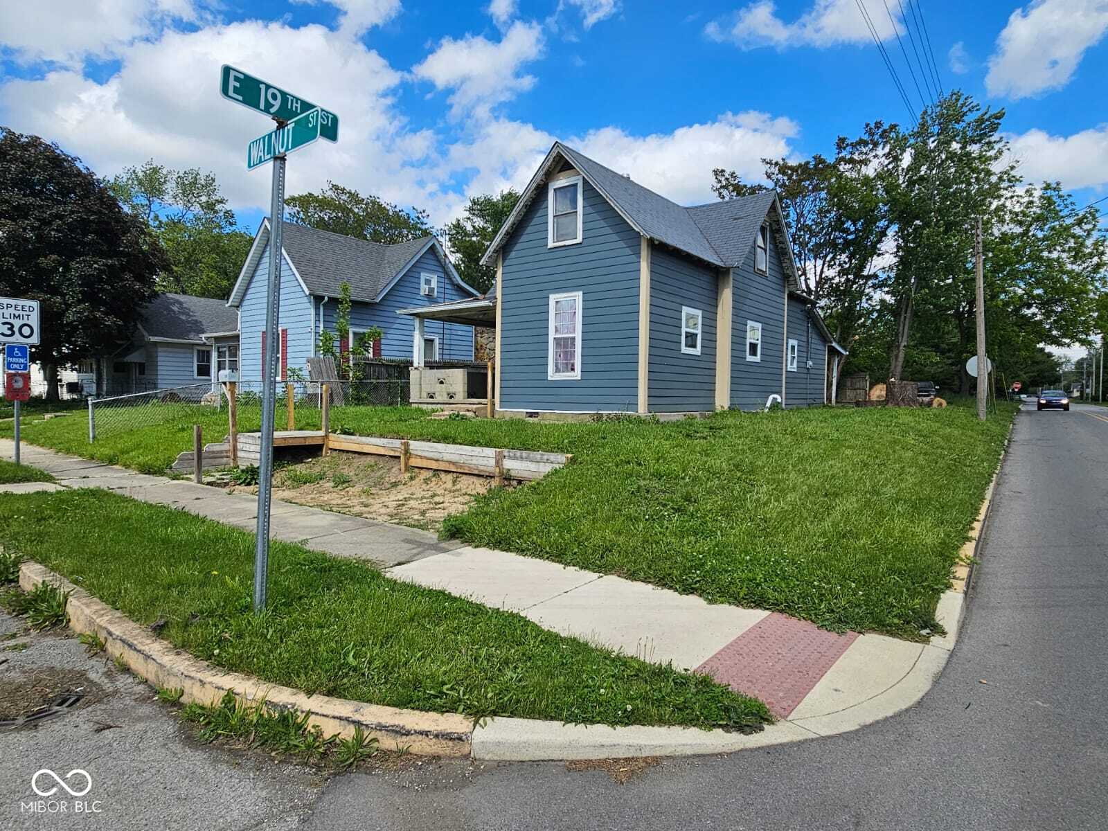 1830 Walnut Street Anderson, IN 46016 - Photo 1 of 14