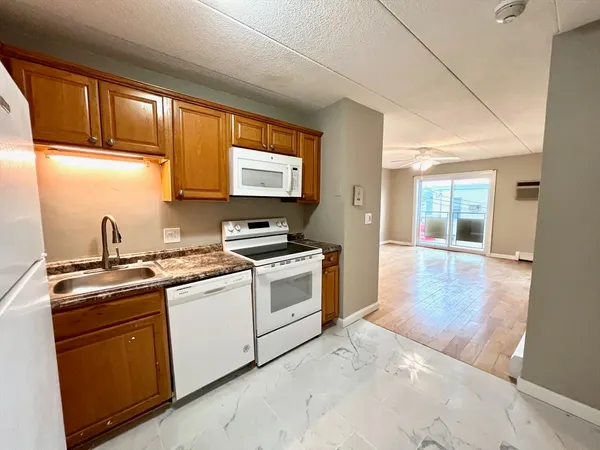 $2,500 | 4 Hawes Street, Unit 23, Revere, MA 02151