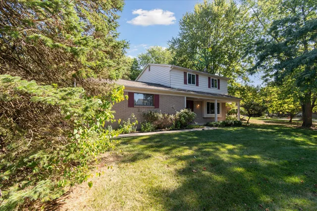 $419,000 | 3896 Gate Drive, Troy, MI 48083