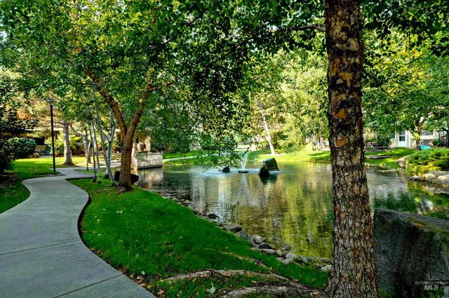 $315,000 | 3695 South Gekeler Lane, Unit 18, Boise, ID 83706