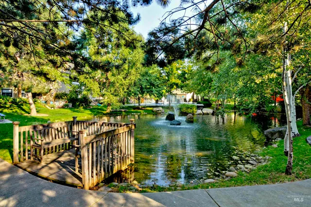 $315,000 | 3695 South Gekeler Lane, Unit 18, Boise, ID 83706